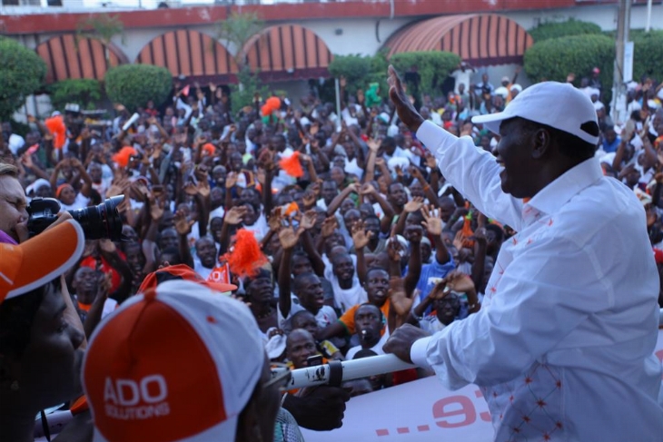 Fin de campagne indicible: le RDR inonde les rues d`Abidjan